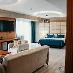 Grand Vaves Hotel 4*