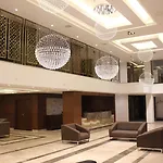 Grand Vaves Hotel