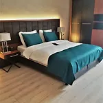 Grand Vaves Hotel 4*