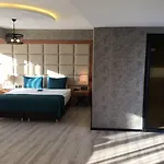 Grand Vaves