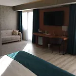Grand Vaves