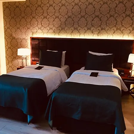 Hotel Grand Vaves