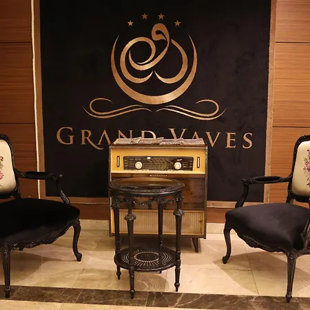 Grand Vaves Hotel