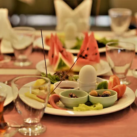 Grand Vaves 酒店 4*