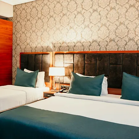 Grand Vaves 酒店 特拉布宗