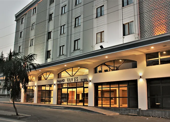 Grand Vaves Hotel 4*