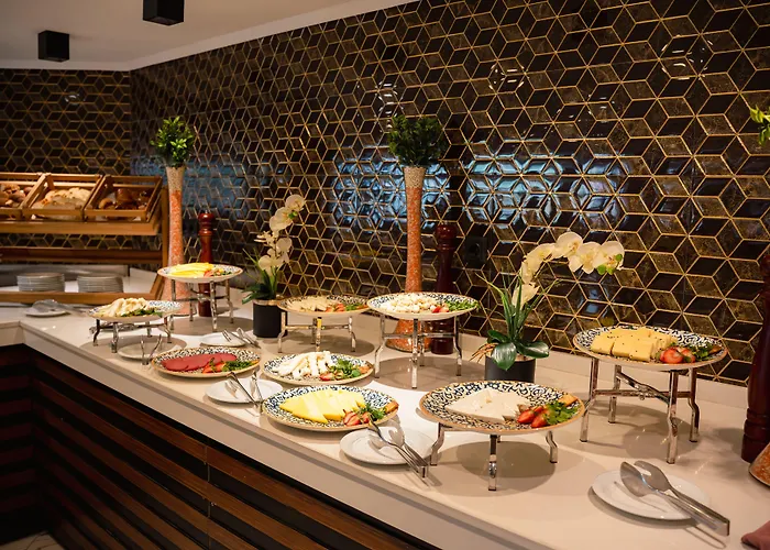 Grand Vaves Hotel 4*