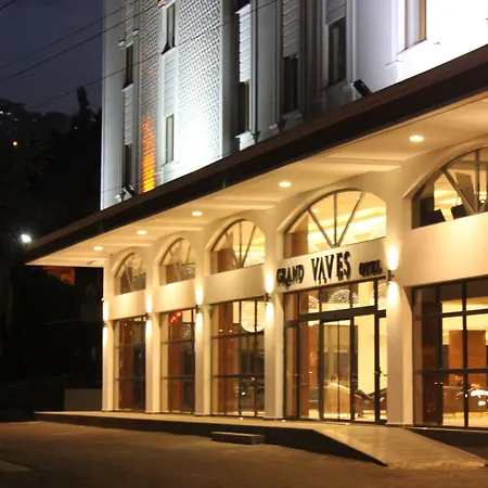 Ξενοδοχείο Grand Vaves 4*