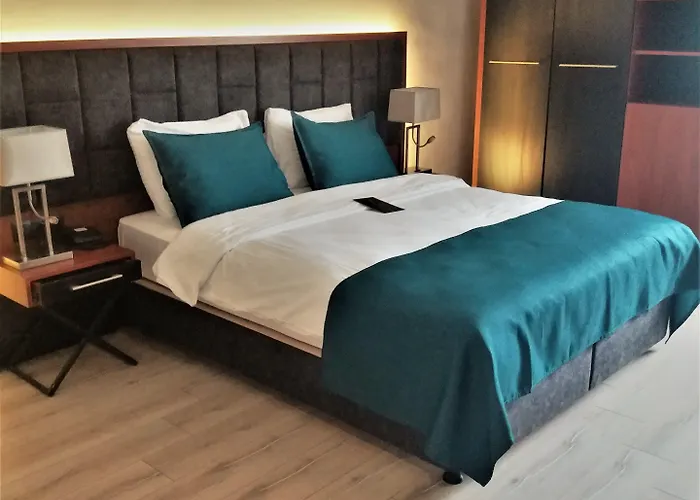 Grand Vaves Hotel 4*